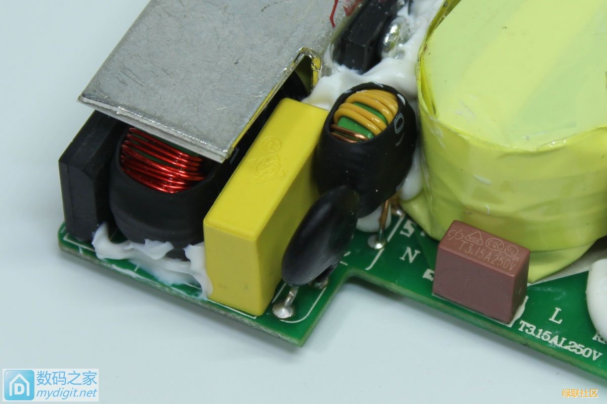 UGREEN��˹��-��רҵ�����ĵ�����Ʒ��