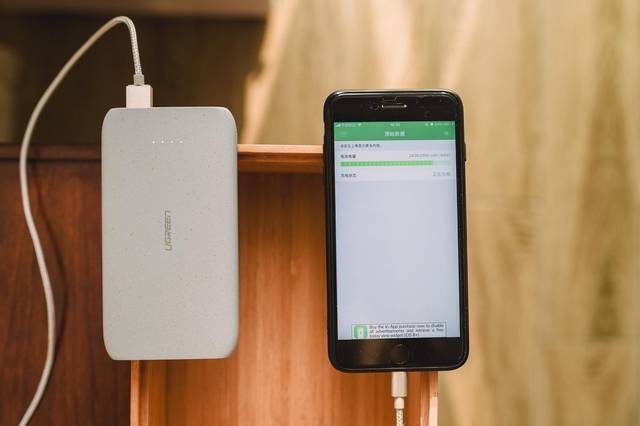 ��������ح����ָеı�˹��10000��������ʯ��籦