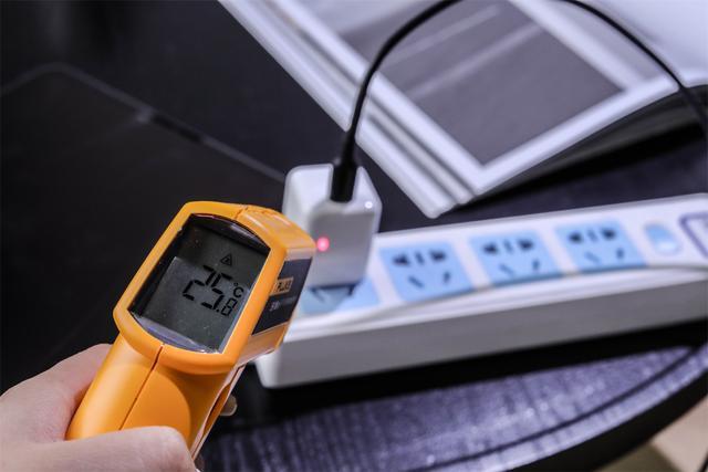 ��˹��30W�����س�������⣺�������iPhone13Pro����Ѵ