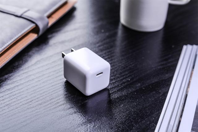 ��˹��30W���������⣺ĿǰiPhone 13Pro����Ѵ